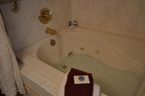 Anchor Inn On The Lake Bed And Breakfast Branson Bagian luar foto